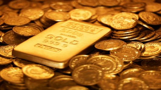 الافتاء توضح وجوب التقابض في بيع الذهب بالنقد